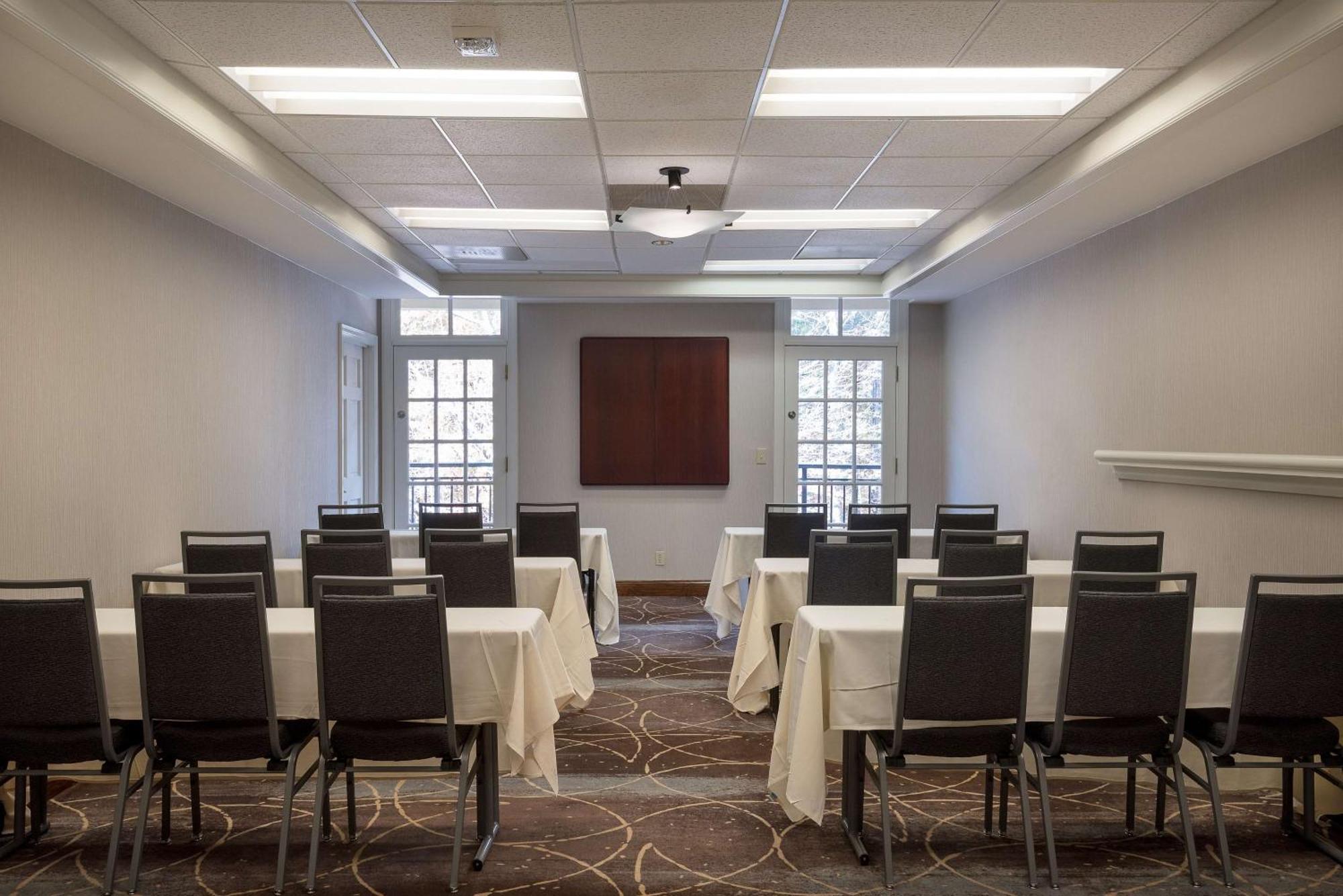 Homewood Suites By Hilton Raleigh/Кари Екстериор снимка