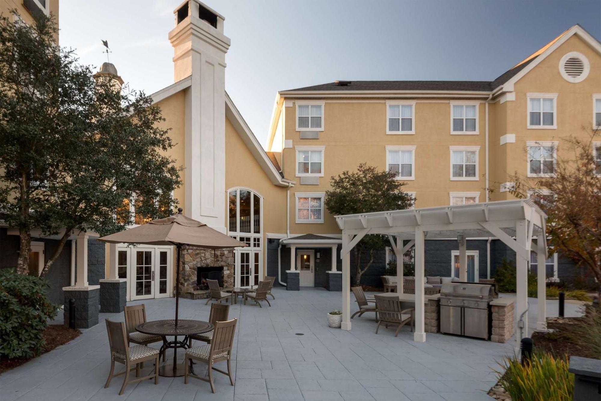 Homewood Suites By Hilton Raleigh/Кари Екстериор снимка